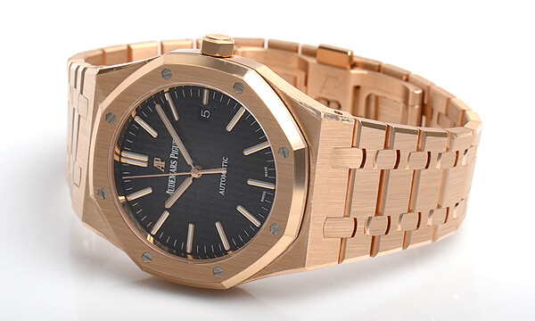 オーデマ・ピゲコピー AUDEMARS PIGUET ロイヤルオーク 15400OR.OO.1220.OR.01 時計